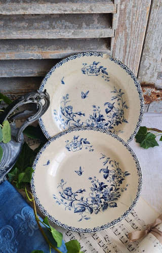 Anciennes assiettes creuses - assiettes,