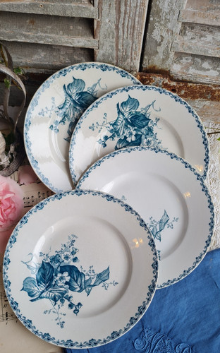 Anciennes petites assiettes - 4,